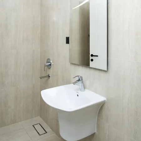 اجنحة غرس الفاخرةd18 Apartment Medina Bagian luar foto