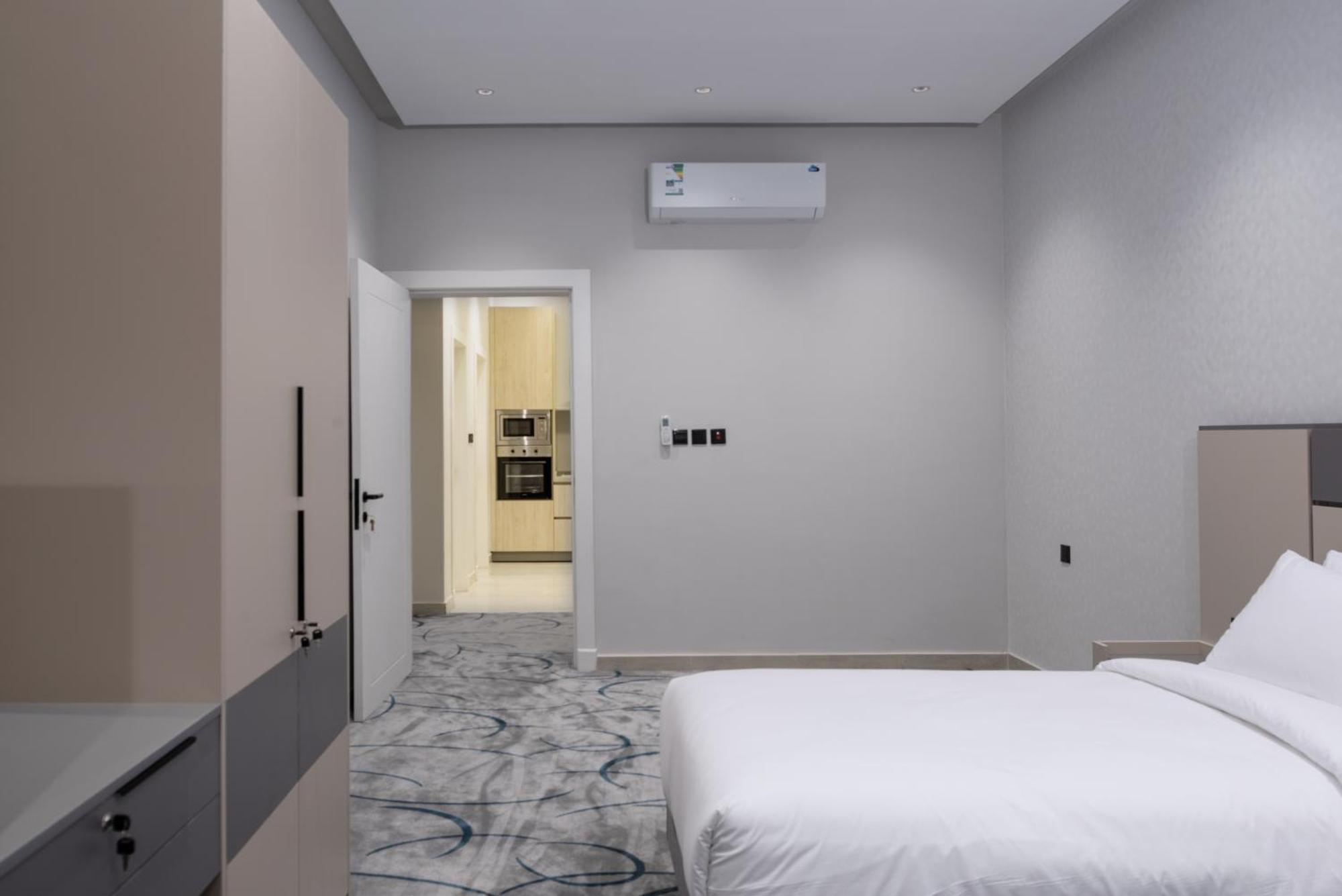 Apartment اجنحة غرس الفاخرةd18 *
