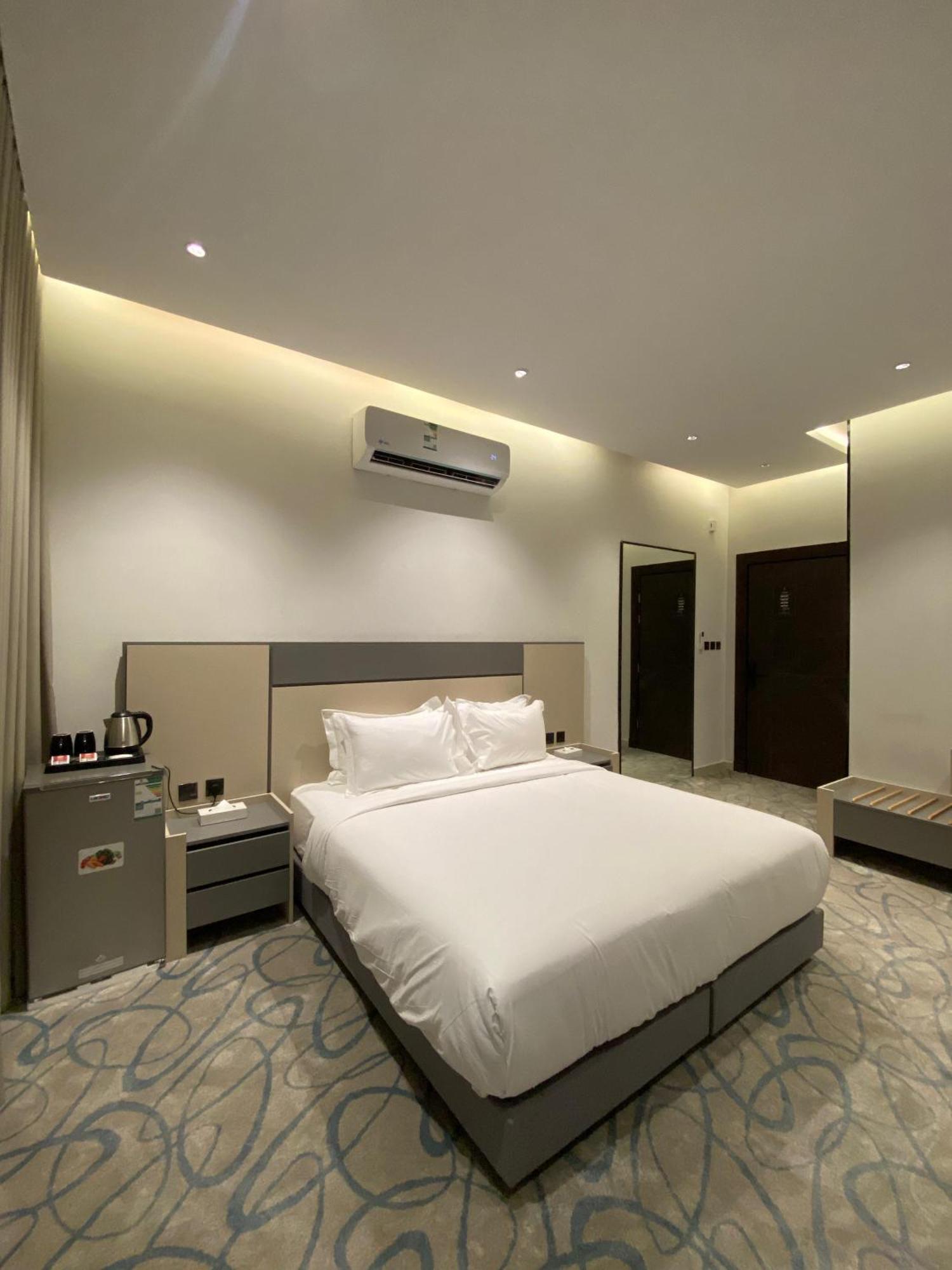 اجنحة غرس الفاخرةd18 Apartment Medina