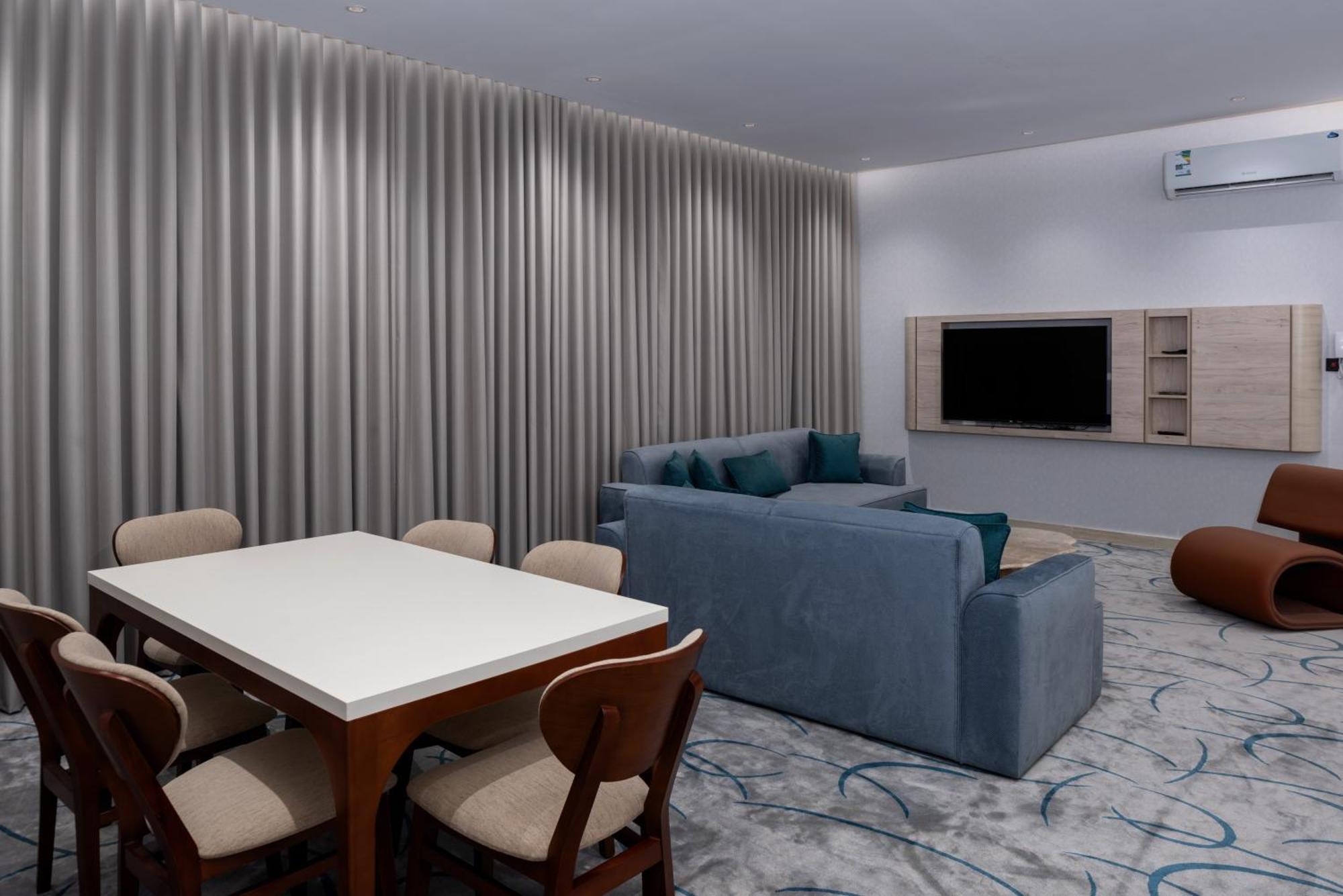 اجنحة غرس الفاخرةd18 Apartment *